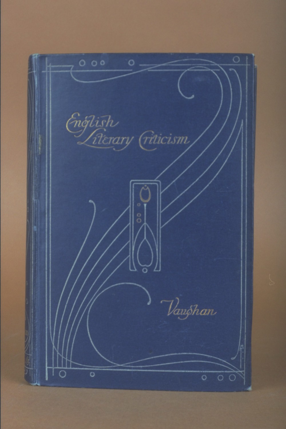 English literary criticism / - with an introduction by C. E. Vaughan.