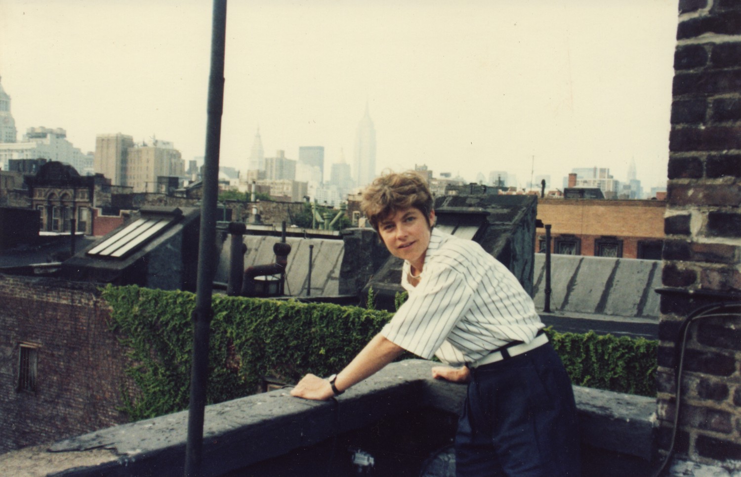 Lindsay Cooper on balcony