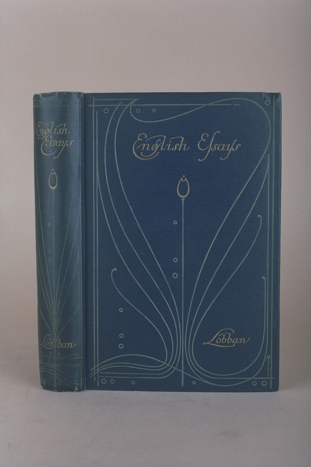 English essays / - with an introduction by J. H. Lobban.