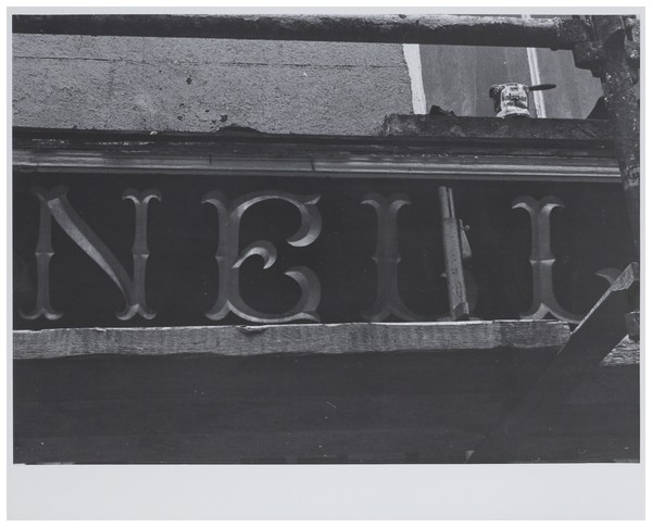 Fascia lettering
