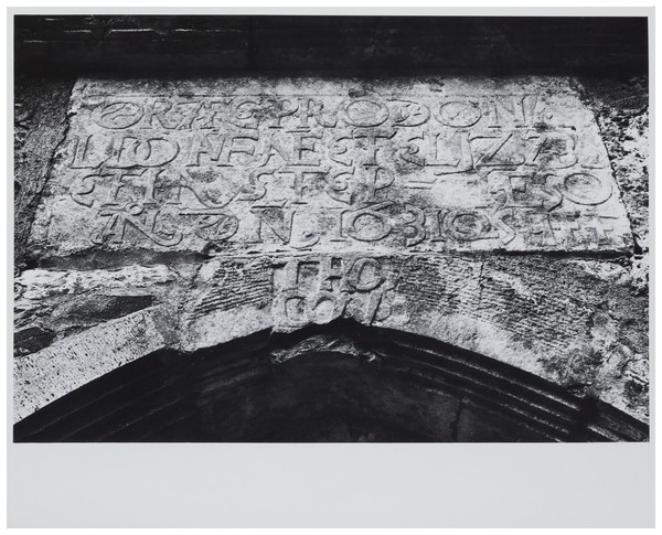Stone lettering